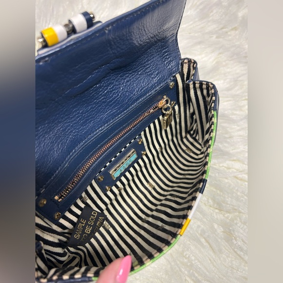 L.A.M.B. ✨SAMPLE✨Designer Ombré Clutch - Picture 2 of 9